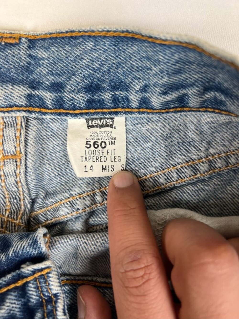 Vtg 2001 Levis 560 32x29 Loose Fit Tapered Leg Jeans Womens 14 MIS S Made in USA - Picture 4 of 9